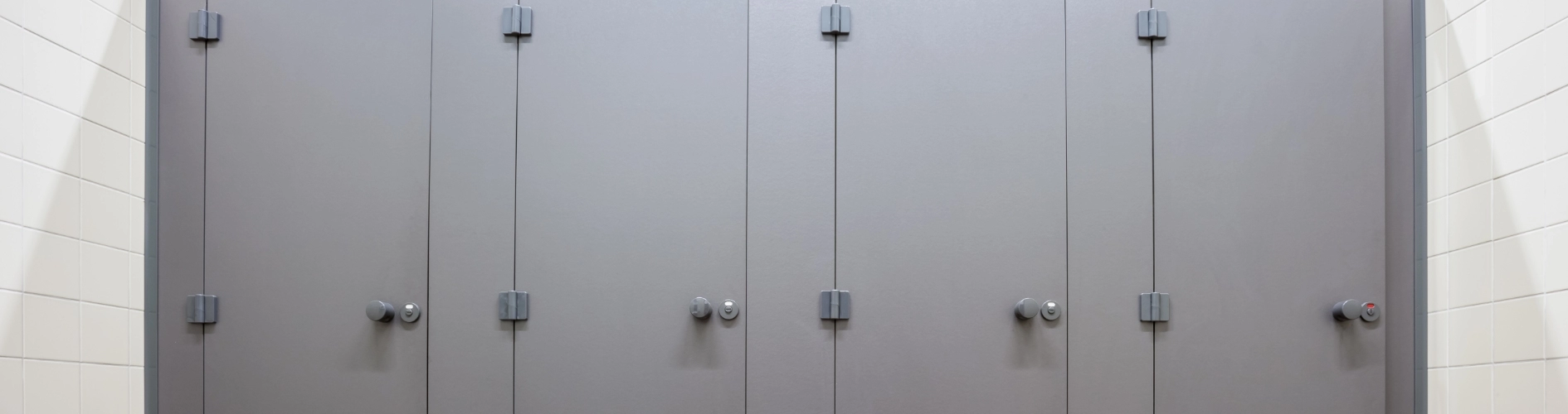 drzwi kabin sanitarnych
